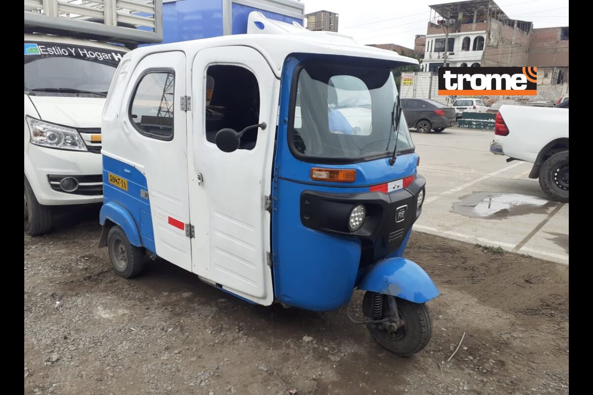 'Jordy' y 'Negro', dos de los presuntos asaltantes de la casa de apuestas 'Villabet', fueron intervenidos. (fotos: Mónica Rochabrum/trome)