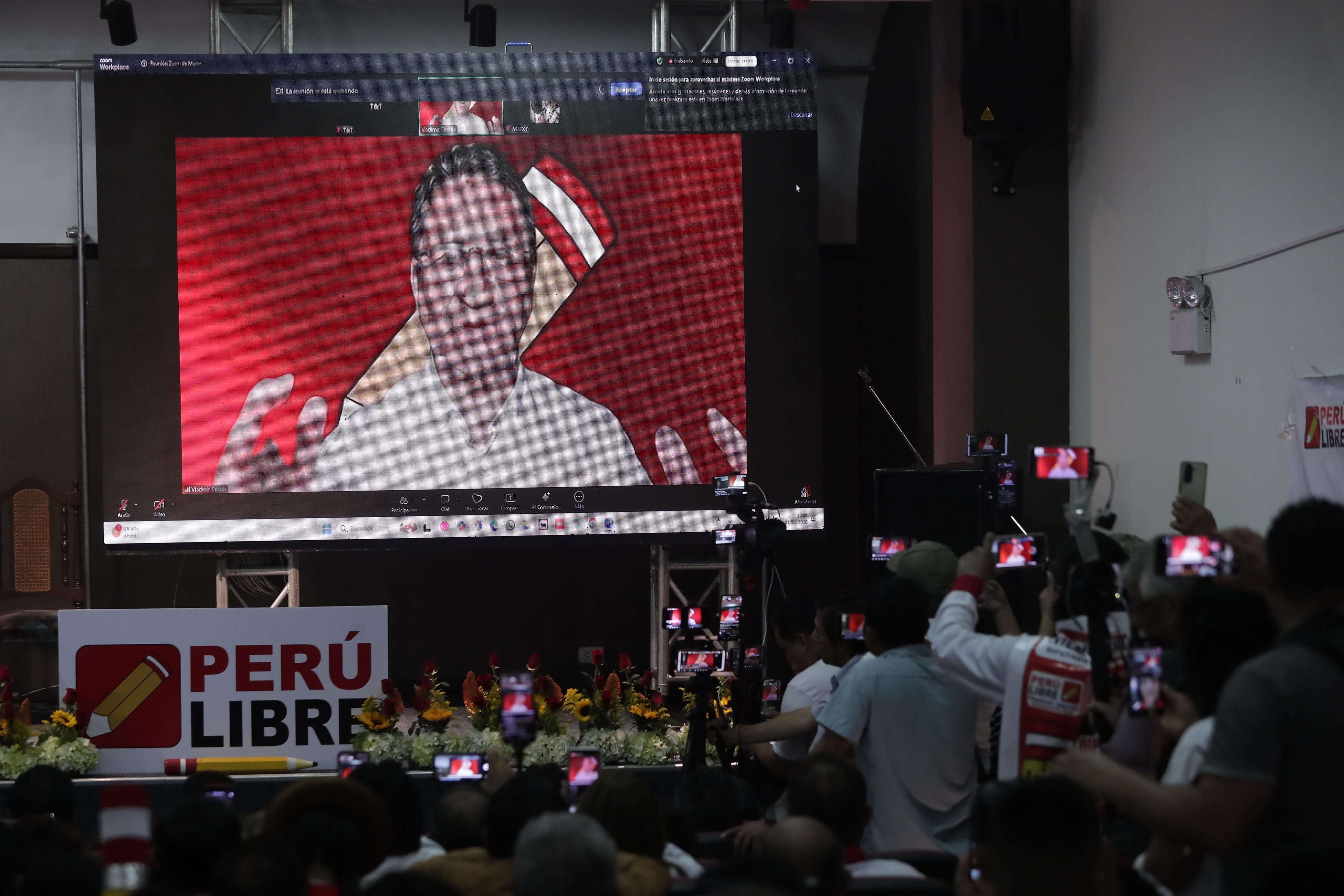 Vladimir Cerrón participa en presentación de candidatos de Perú Libre a través de Zoom. (Foto: Hugo Pérez / @photo.gec)