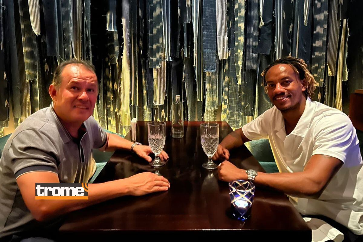 Juan Reynoso privada con André Carrillo (Foto: @seleccionperu)