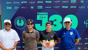‘Raquetazos’ al futuro
