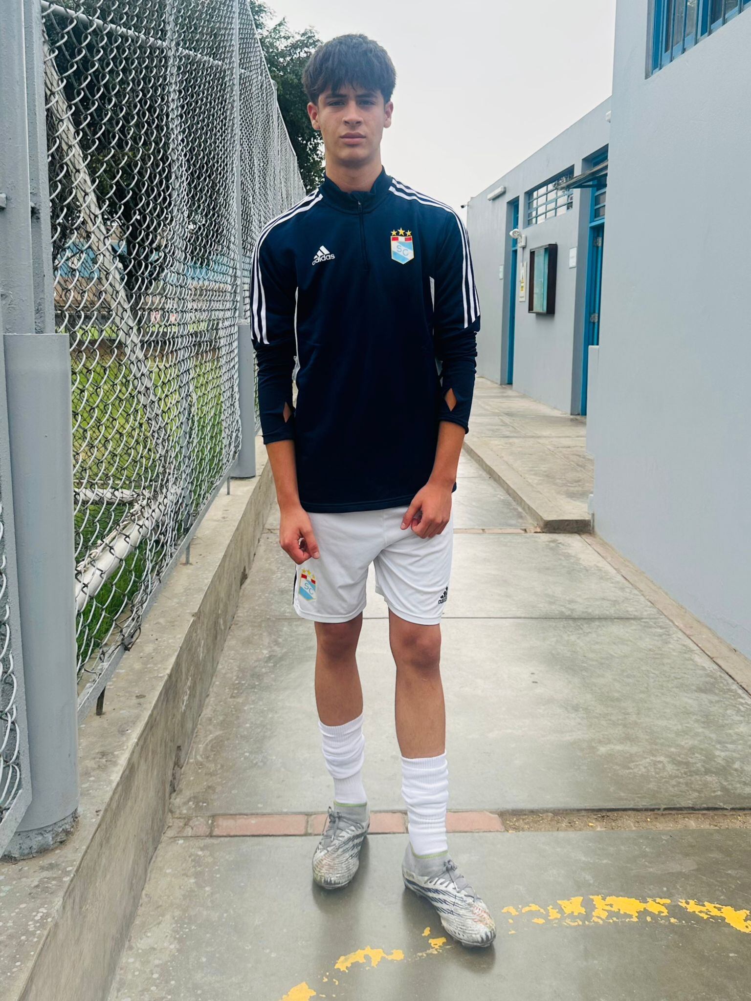 Entrenó dos semanas con Sporting cristal y desea traerlo a sus filas