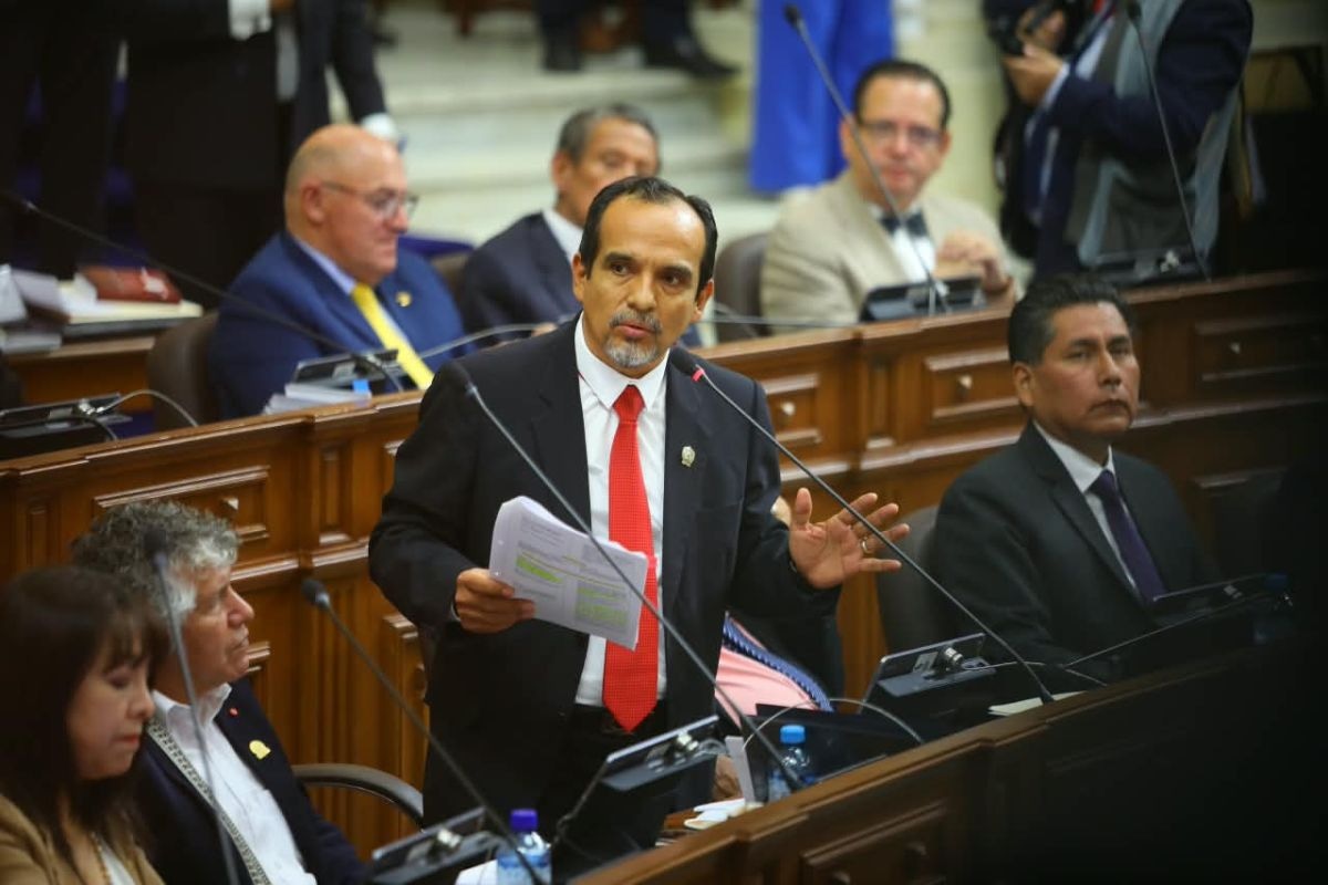Senadores de Juntos por el Perú presentará demanda ante el TC por facultades aprobadas. (Foto: Antonio Melgarejo / @photo.gec)