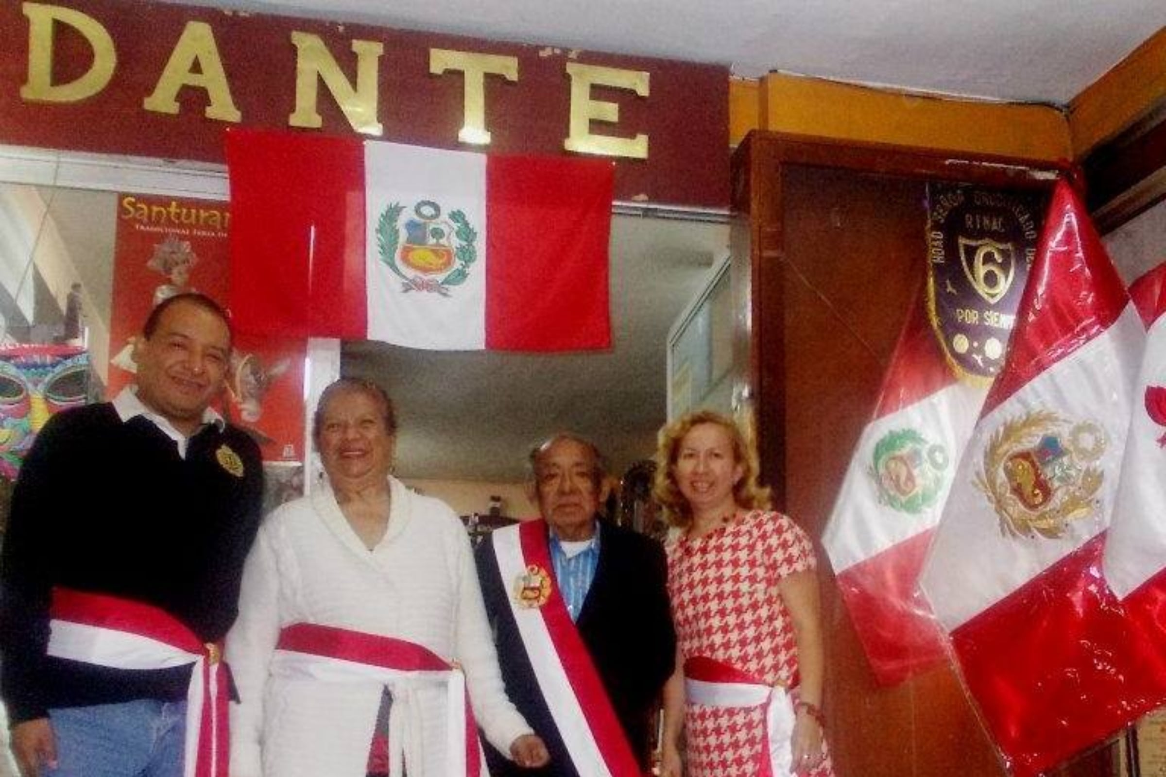 Familia Grados. Foto: Facebook.