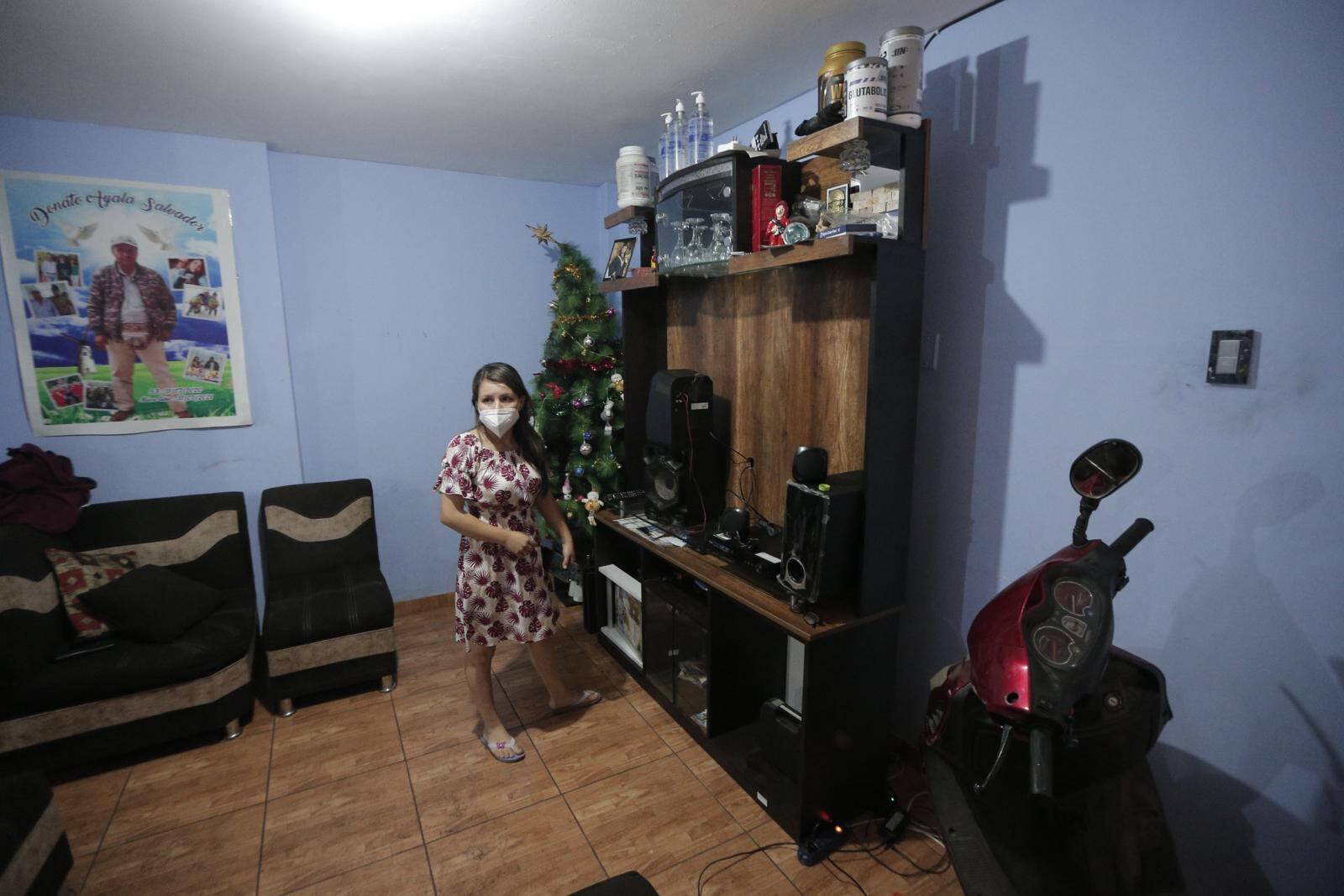 Se llevaron el televisor recién comprado de la sala. | Foto: Andrés Paredes / Trome