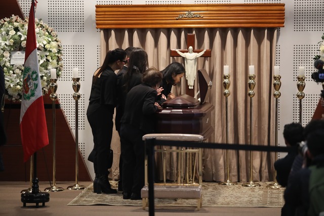 Alberto Fujimori: galería con la llegada de su féretro al Ministerio de Cultura. Foto: @photo.gec