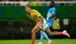 ¡Defensa Con GOL! Daniel Muñoz pone adelante a Colombia 1-0 sobre RD Congo | VIDEO