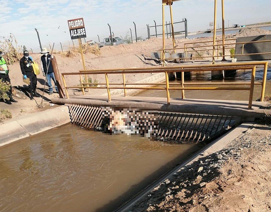 Arequipa: El cuerpo de José Arnaldo Uscamayta Luna (56) conocido como 'Caballeros' presentaba cortes en el rostro, cuello y otras lesiones y fue arrojado en un canal de regadío.