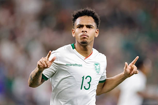 Paniagua celebra su anotación. (Fotos: Getty Images)