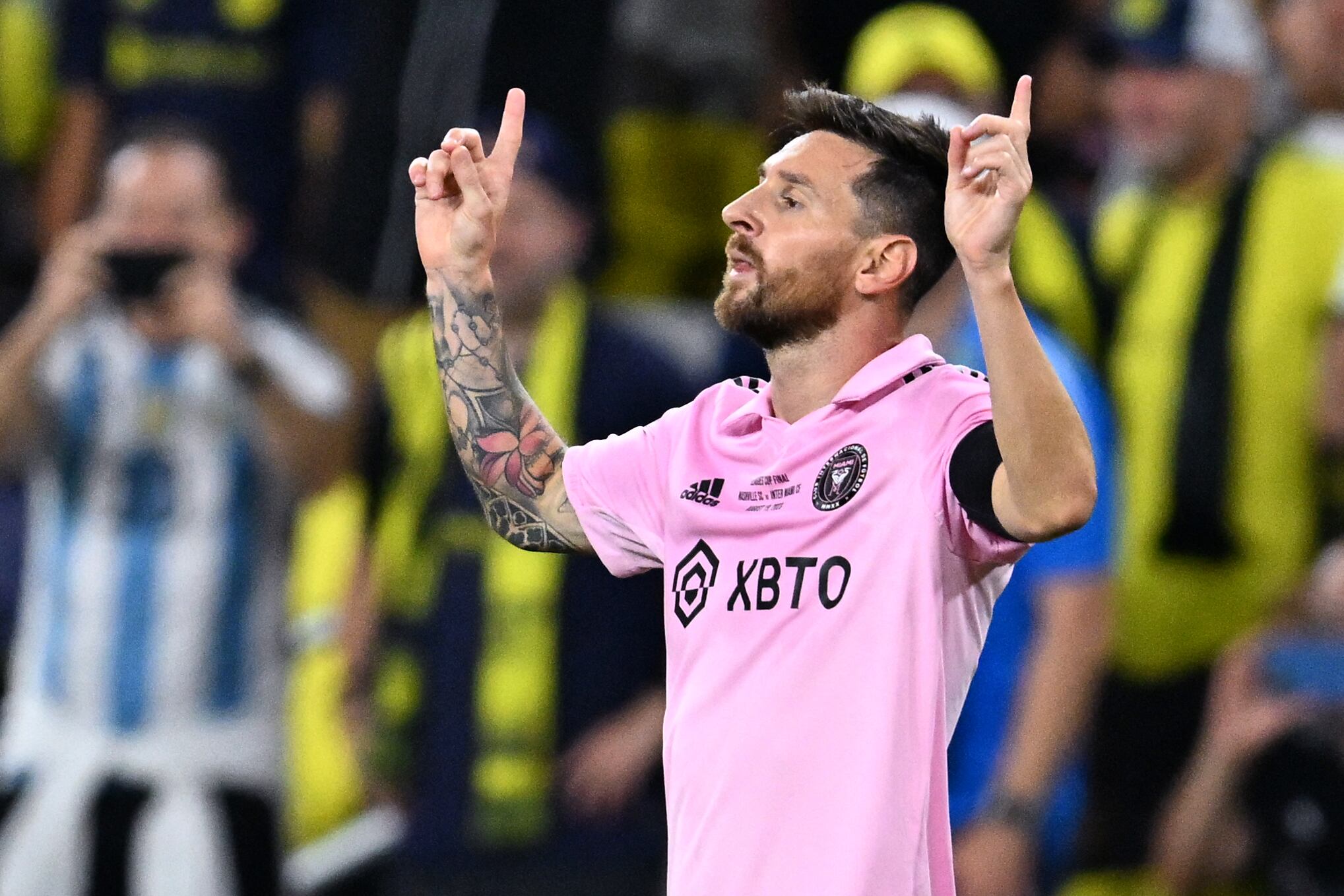 Viral. Lionel Messi se convirtió en el jugador con más títulos en la historia del fútbol. (FOTO: CHANDAN KHANNA / AFP)