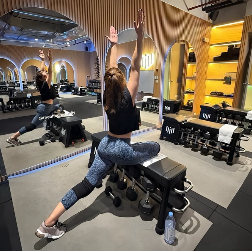 Menciona que el deporte es su cable a tierra y lo que la desestresa en un día difícil. Foto: Instagram Marisa Minetti.