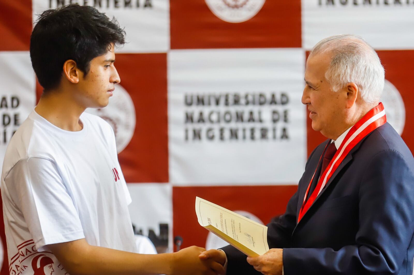 Hace diez días celebraba junto a su familia y compañeros de promoción 2022 del colegio Juan Pablo Peregrino de Carabayllo su cumpleaños número 17.