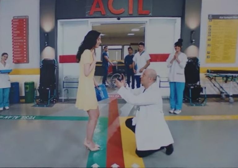 La pareja Gülin y Muhsin ha causado gran expectativa en "Doctor milagro".