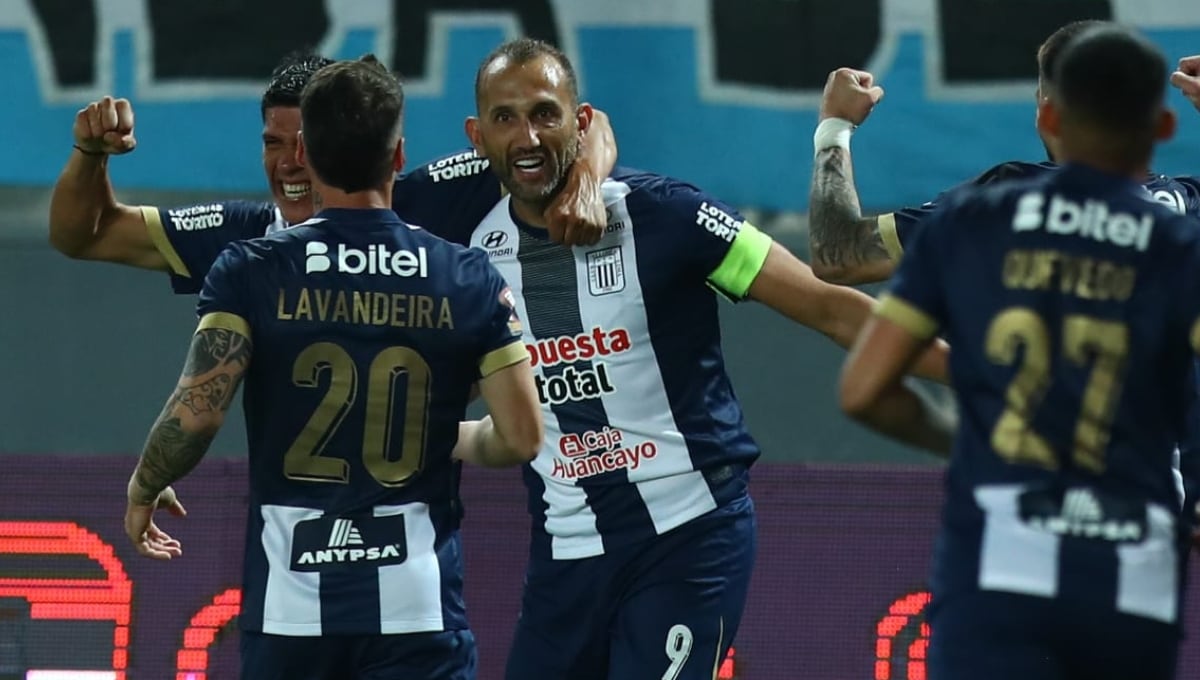 Hernán Barcos salvó a Alianza de la derrota en el primer playoff. (Foto: Getty Images)