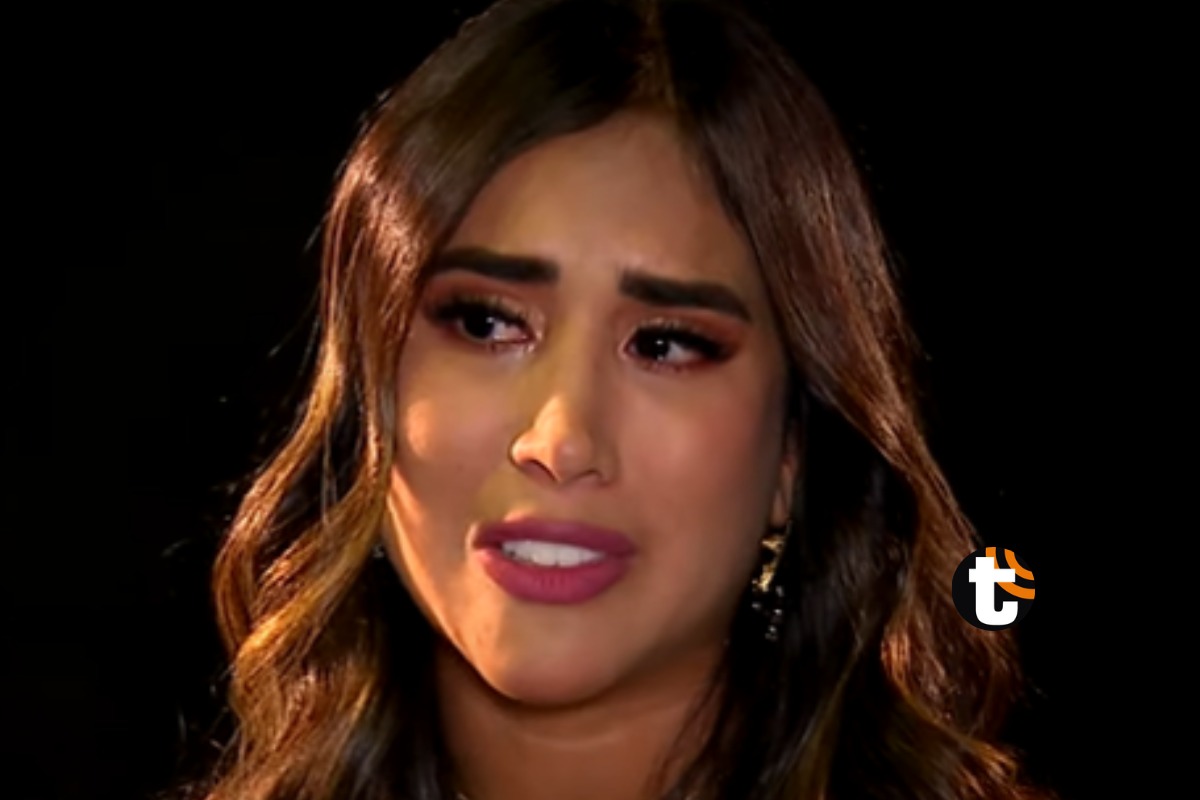 Melissa Paredes se quiebra