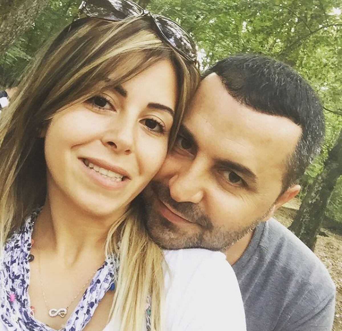 Una imagen de los progenitores de la famosa actriz turca. (Foto: Beren Gökyildiz / Instagram)