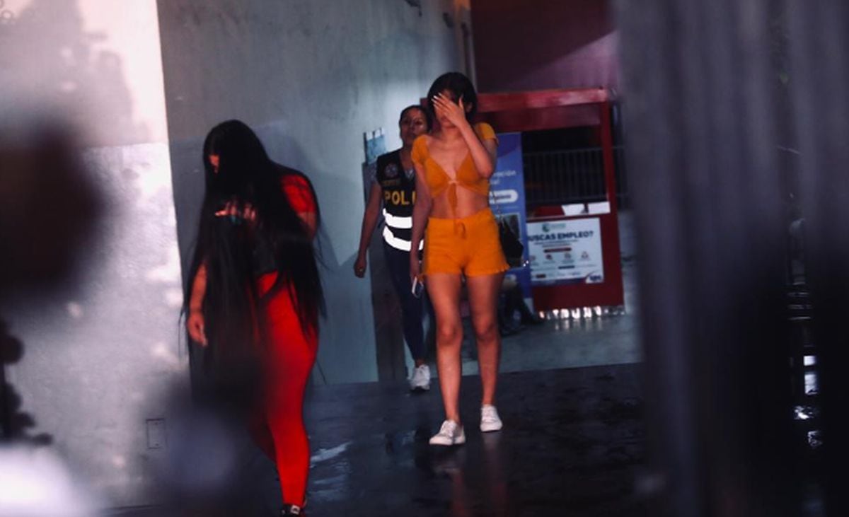 La fiscalía detalló que las mujeres, entre menores de edad y adultas, eran explotadas sexualmente y torturadas si no seguían órdenes | Foto: César Grados / @photo.gec