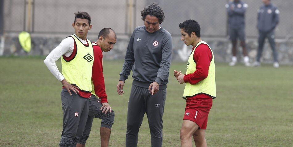 Rainer Torres fue dirigido por Chemo Del Solar en Universitario de Derportes. (GEC)