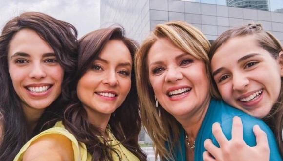 "Vencer la ausencia" está protagonizada por Mayrin Villanueva, Ariadne Díaz, Alejandra Barros y María Perroni (Foto: TelevisaUnivision)