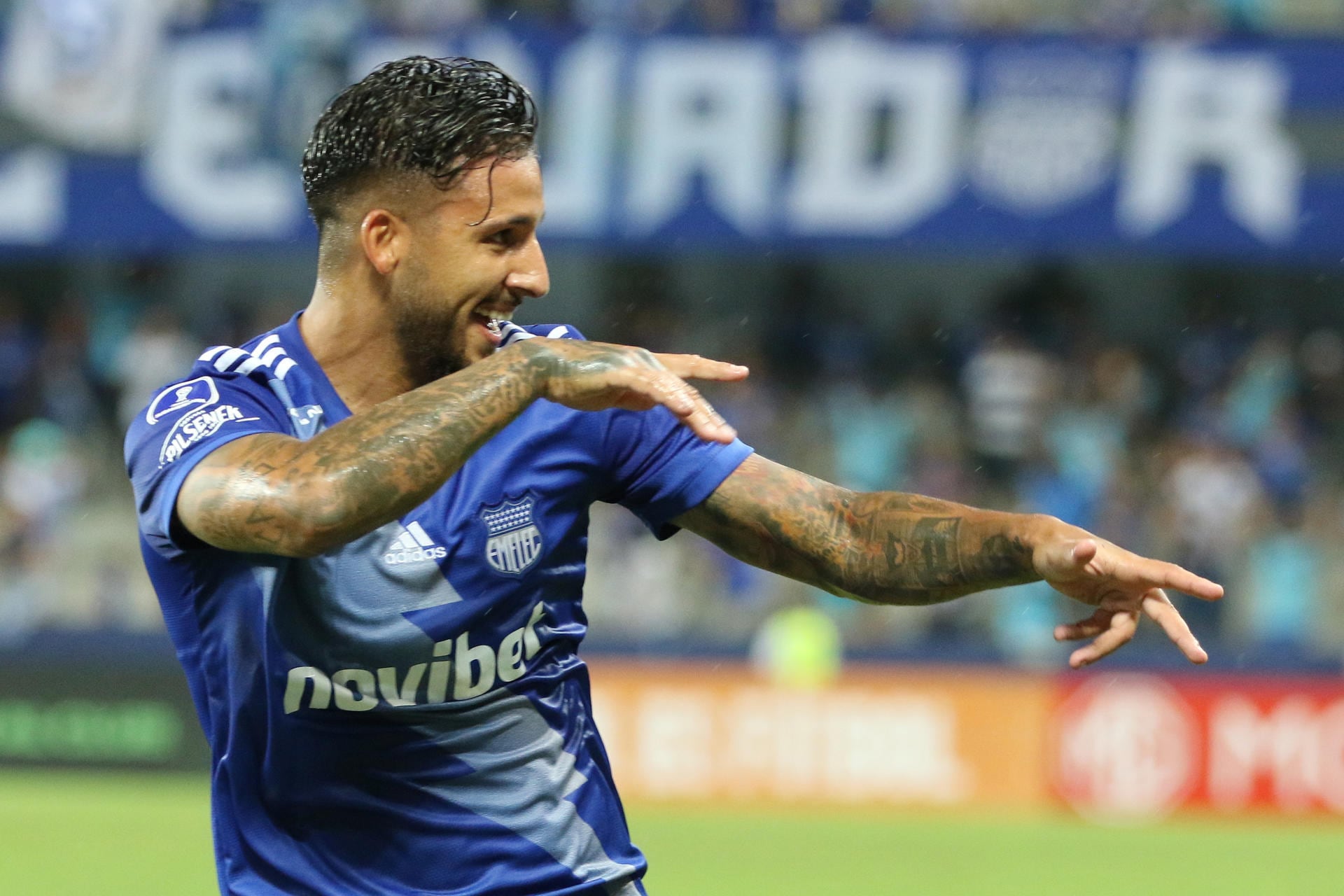 Caín Fara también jugó en el Emelec de Ecuador
. (Foto: Emelec)