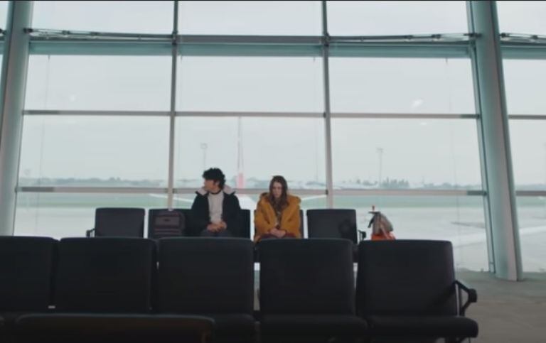 Tanju nombra como jefe de cirugía a Ferman y le pide que tome la decisión de elegir qué cirujanos y residentes deberán irse del hospital Berhayat (Foto: MF Yapım)