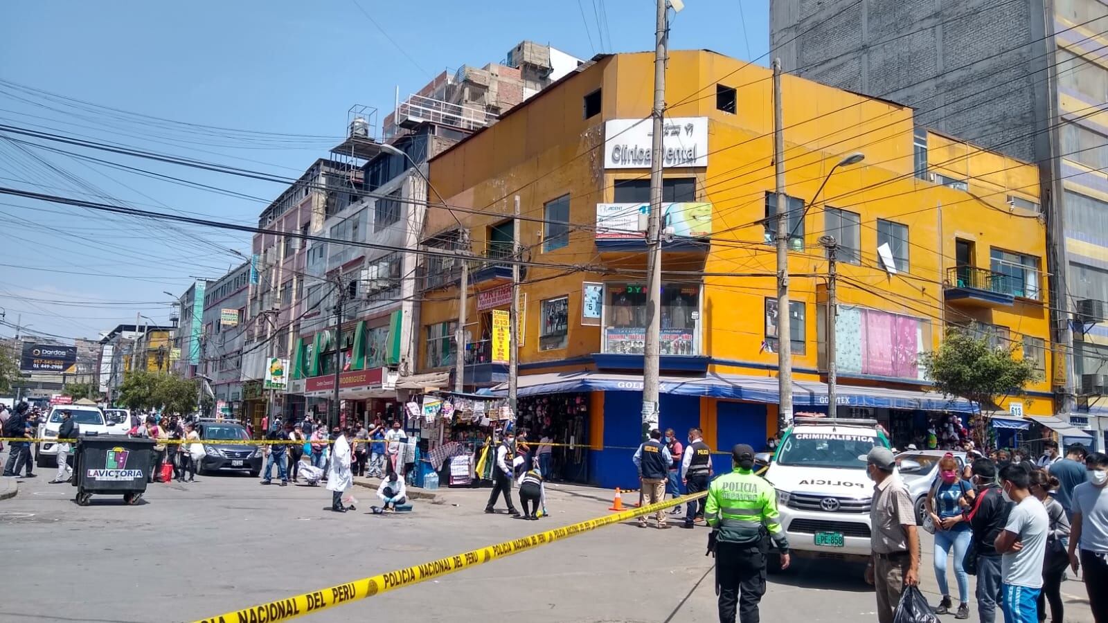 Feminicidio y posterior suicidio ocurrió en en el corazón de Gamarra, en La Victoria. | Foto: José Yucra