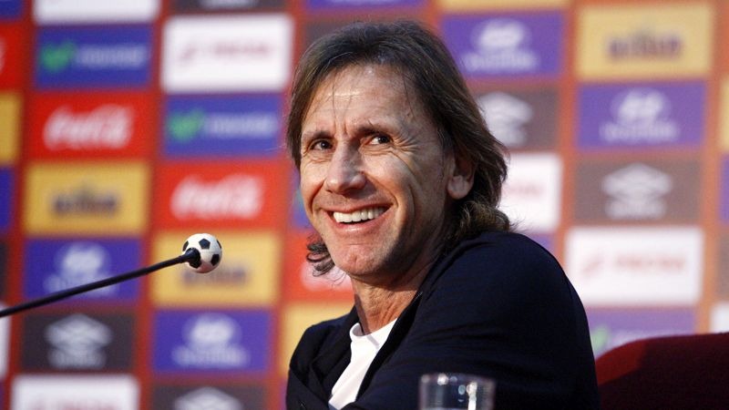 Ricardo Gareca se vuelve a poner el buzo en Perú.
