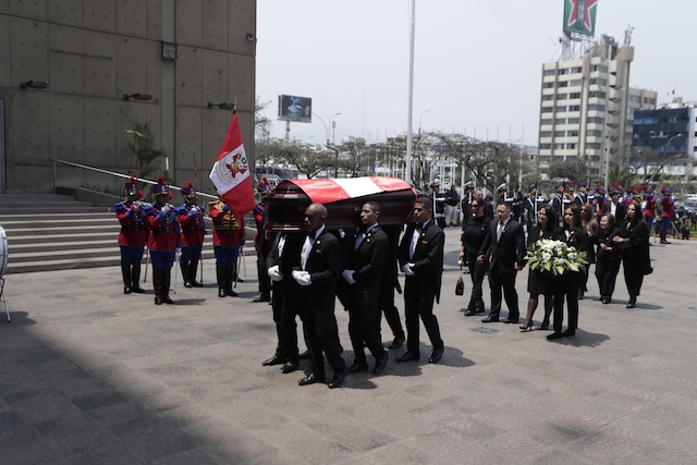 Alberto Fujimori: galería con la llegada de su féretro al Ministerio de Cultura. Foto: @photo.gec