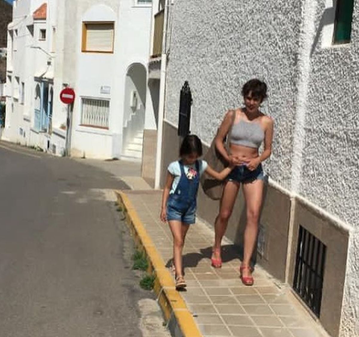 “Heridas” es un intenso drama que aborda el abandono infantil y la búsqueda de la propia identidad a través de las vivencias presentes y pasadas de sus protagonistas (Foto: Adriana Ugarte/Instagram)