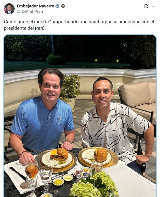 El embajador de Estados Unidos en el Perú, Bernie Navarro, junto al presidente José Jerí. (Foto: @USAmbPeru / X)