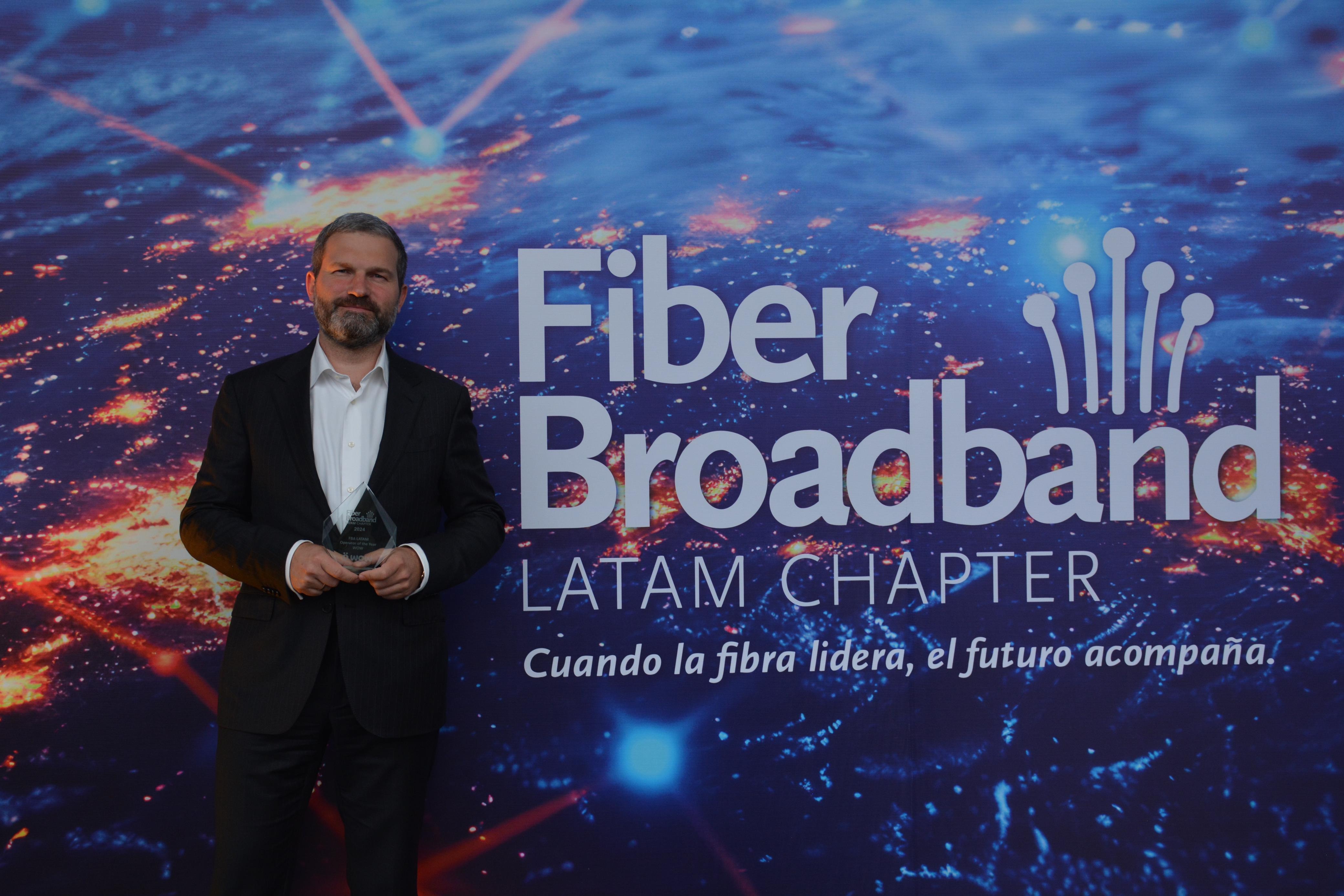 WOW recibe premio ‘Operador del Año’ por parte de prestigiosa asociación internacional