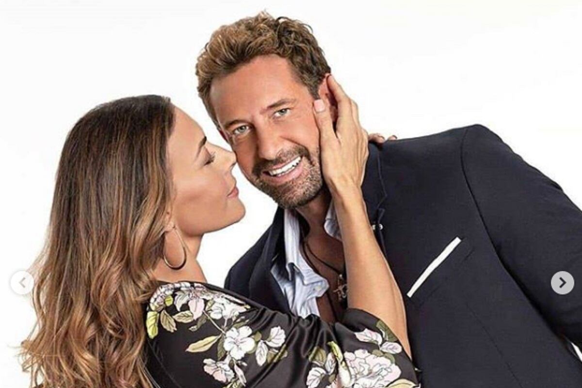 Vanessa Guzmán y Gabriel Soto en "Soltero con hijas" (Foto: Televisa)