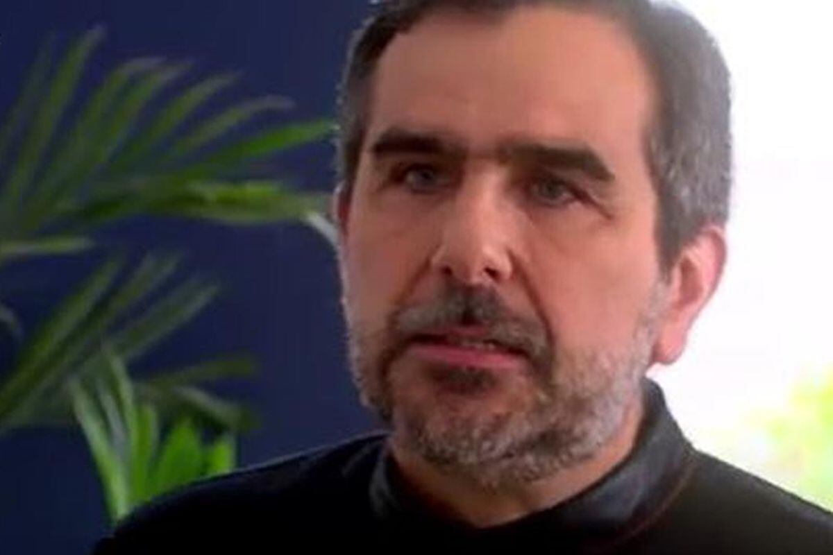 La exitosa canción de Patricio Suárez-Vértiz, “Disco Bar”, ha sido protagonista de uno de los momentos más divertidos de la temporada 9 de “Al fondo hay sitio” (Foto: América TV)