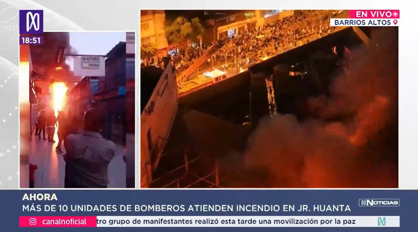 Más de 20 unidades de bomberos sofocaron incendio que habría consumido más de 20 stands.