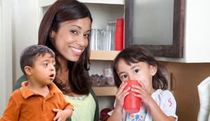 Verano 2024: ¿Por qué es importante mantener al niño hidratado?