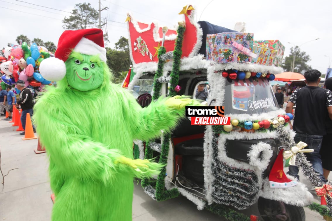 Mototaxi de estilo navideño. El 'Motonoel' y el Grinch de Villa comparten alegría en las calles y en TikTok. (Entrevista: Isabel Medina / Foto: Violeta Ayasta / Trome).