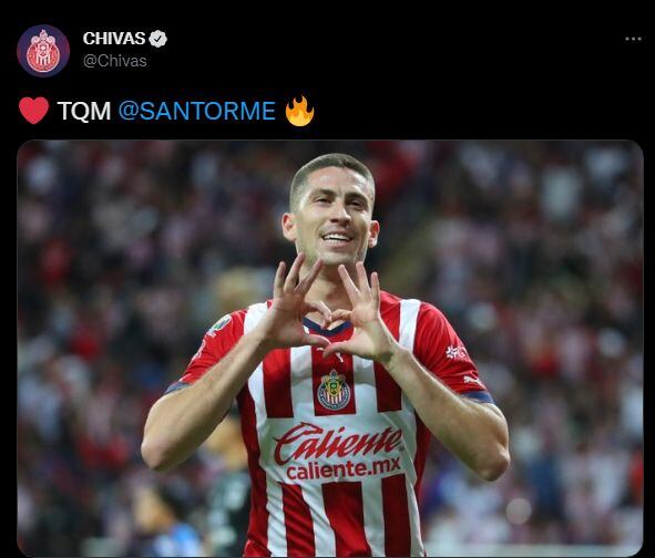 Santiago Ormeño celebró su primer gol con Chivas. (Foto: Twitter)
