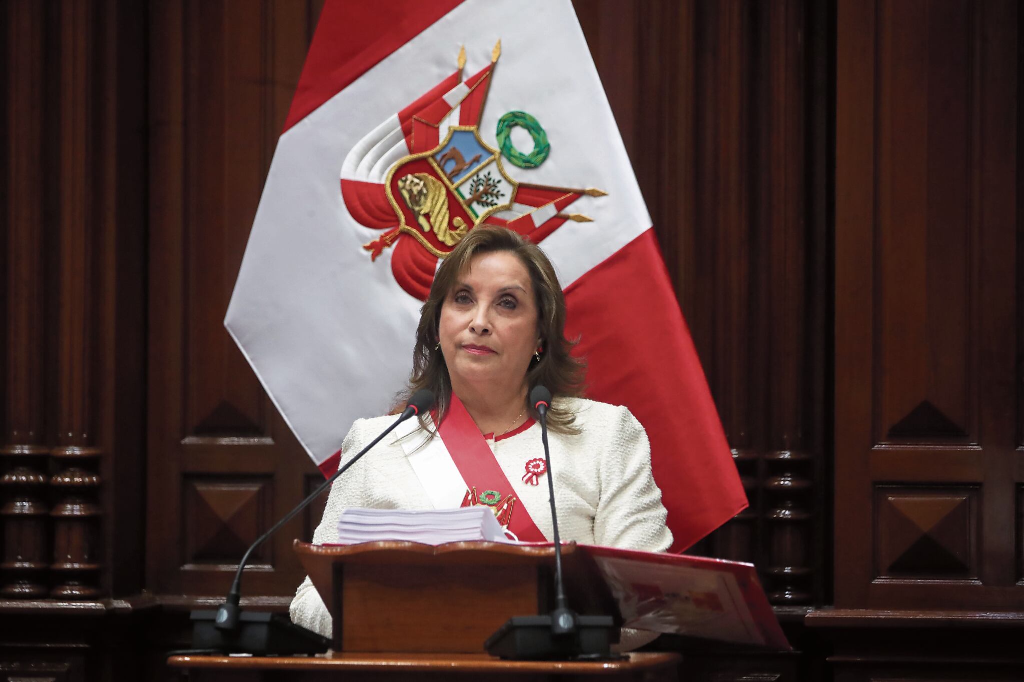 La presidenta Dina Boluarte se envalentonó con apoyo de la mayoría congresal. Foto: Antonio Melgarejo/ @photo.gec