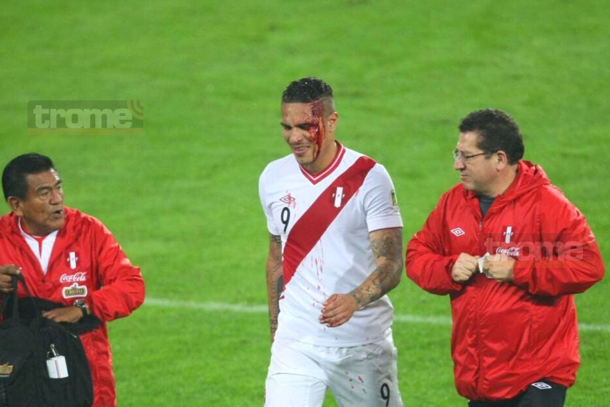 Paolo Guerrero sufrió corte en la ceja tras codazo de Gargano (Foto: GEC)