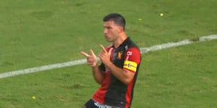 Bernardo Cuesta puso adelante a Melgar ante Universitario. (Captura L1 MAX)