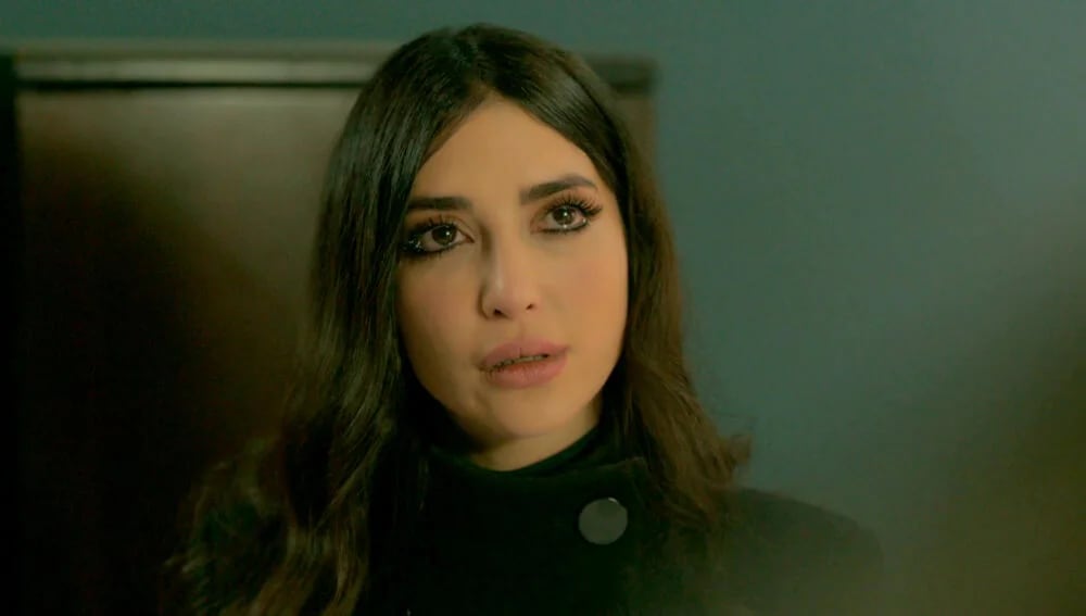 Müjgan descubre la verdad sobre Fikret (Foto: Tierra amarga / Tims & B Productions)