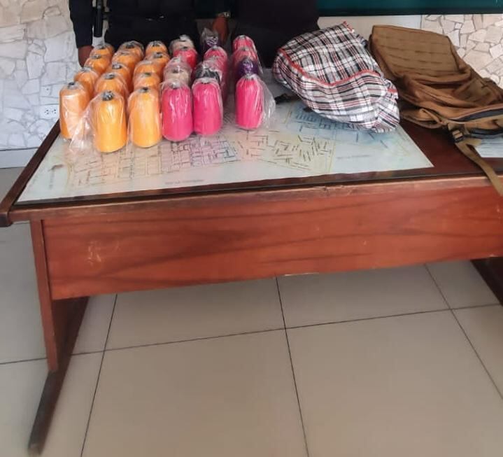 Luis Jerson Azalde Negrón (30), ‘Gato’, ingresó a robar mercadería a una tienda en una galería en Gamarra, pero al quedar al descubierto, fue atrapado por los policías del Escuadrón de Emergencia de Los Halcones.