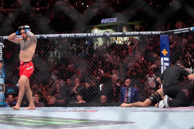 Revive las mejores postales del duelo entre Ilia Topuria y Volkanovski en el UFC. (Agencias)