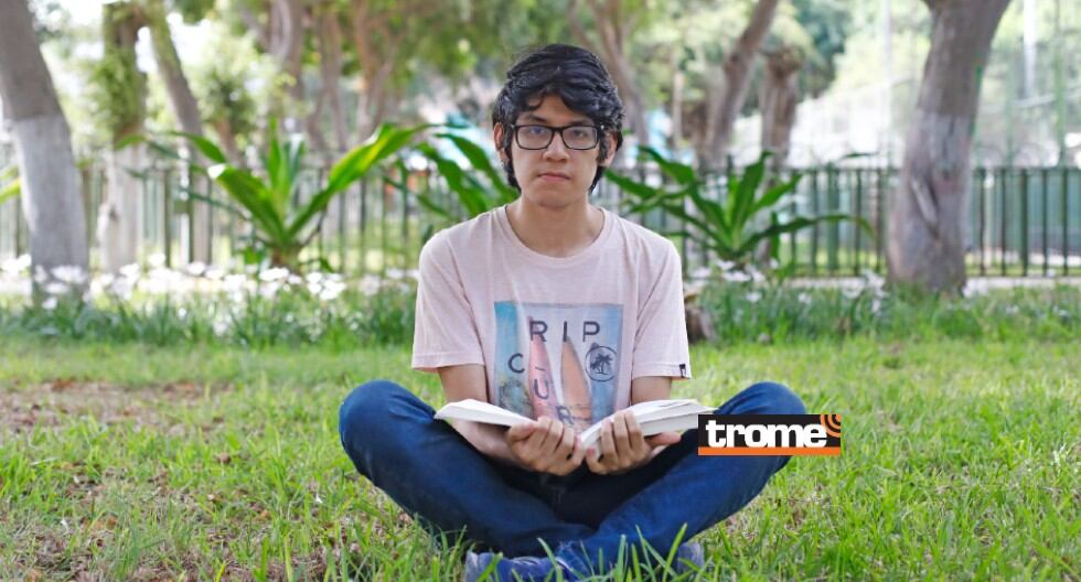 Héctor Rodríguez logró la beca que necesitaba para costear su carrera de Física. El postuló y logró el primer puesto en el examen de la PUCP. (Trome / César Bueno)