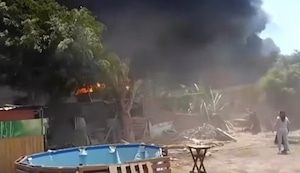 Puente Piedra: Dantesco incendio se desató en almacén de plásticos | VIDEO