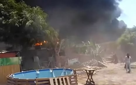 Puente Piedra: Dantesco incendio se desató en almacén de plásticos | VIDEO