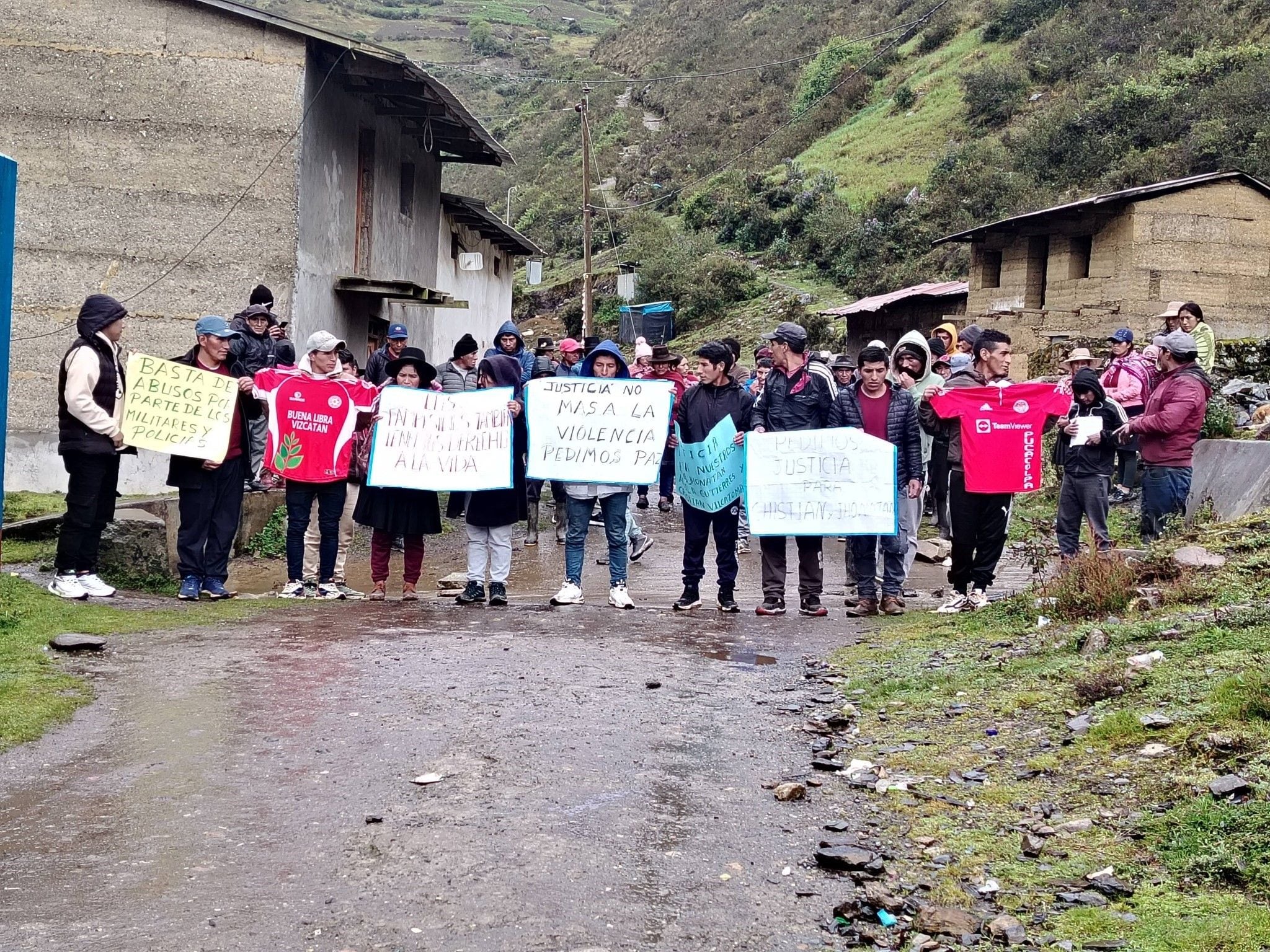 Familia de jóvenes asesinados exige justicia