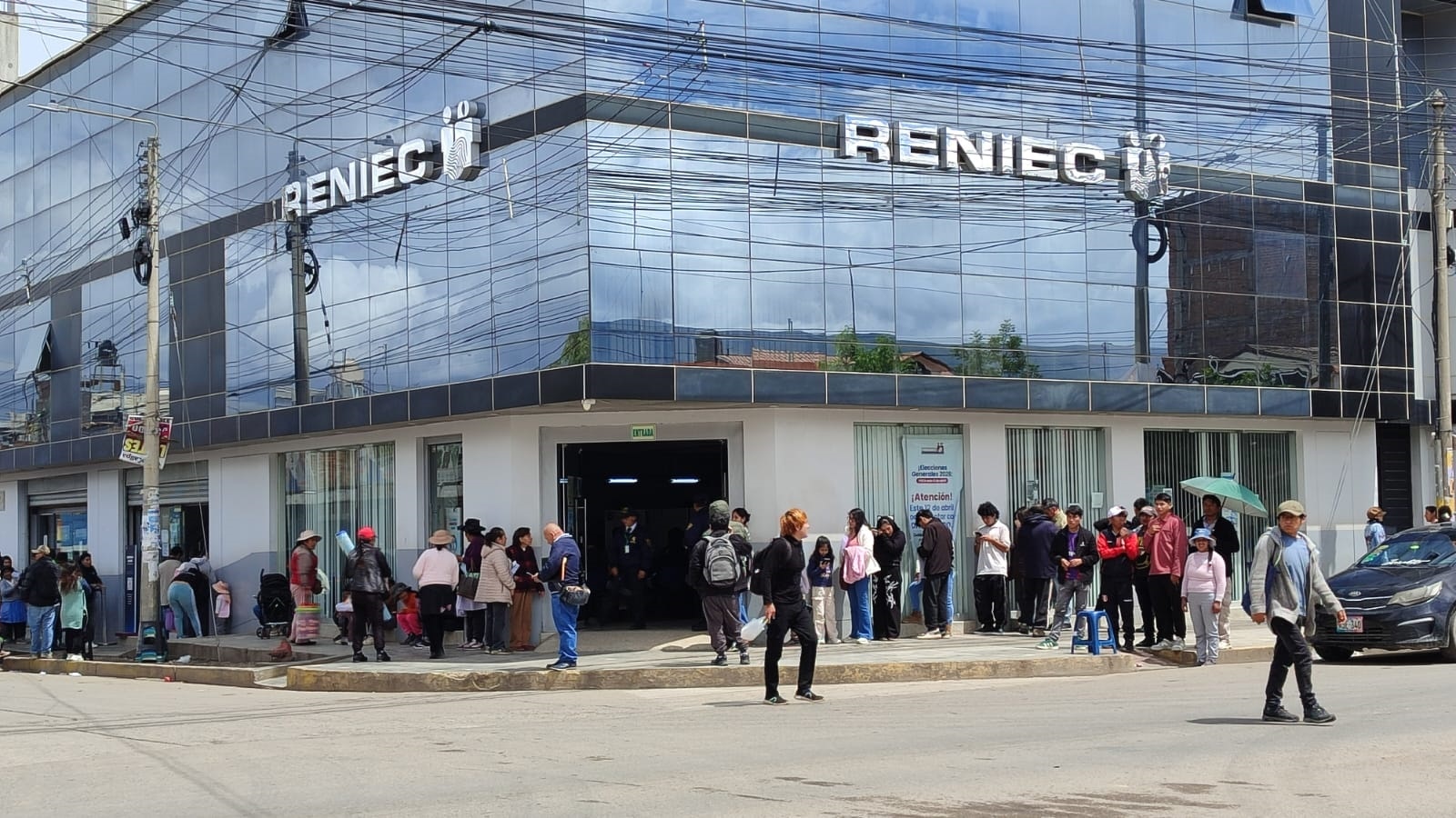 Reniec anunció extensión de horario
