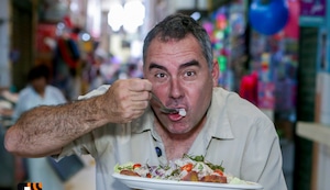 Belaunde Llosa: “Ese abrazo entre Dina y Santiváñez me hizo acordar a la película El Padrino”