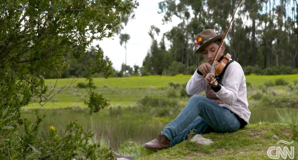 CNN en Español presentó el programa 'Mi Perú' con la participación del chef Mitsuharu 'Micha' Tsumura y el músico Jonatan Alzamora. (CNN en Español)