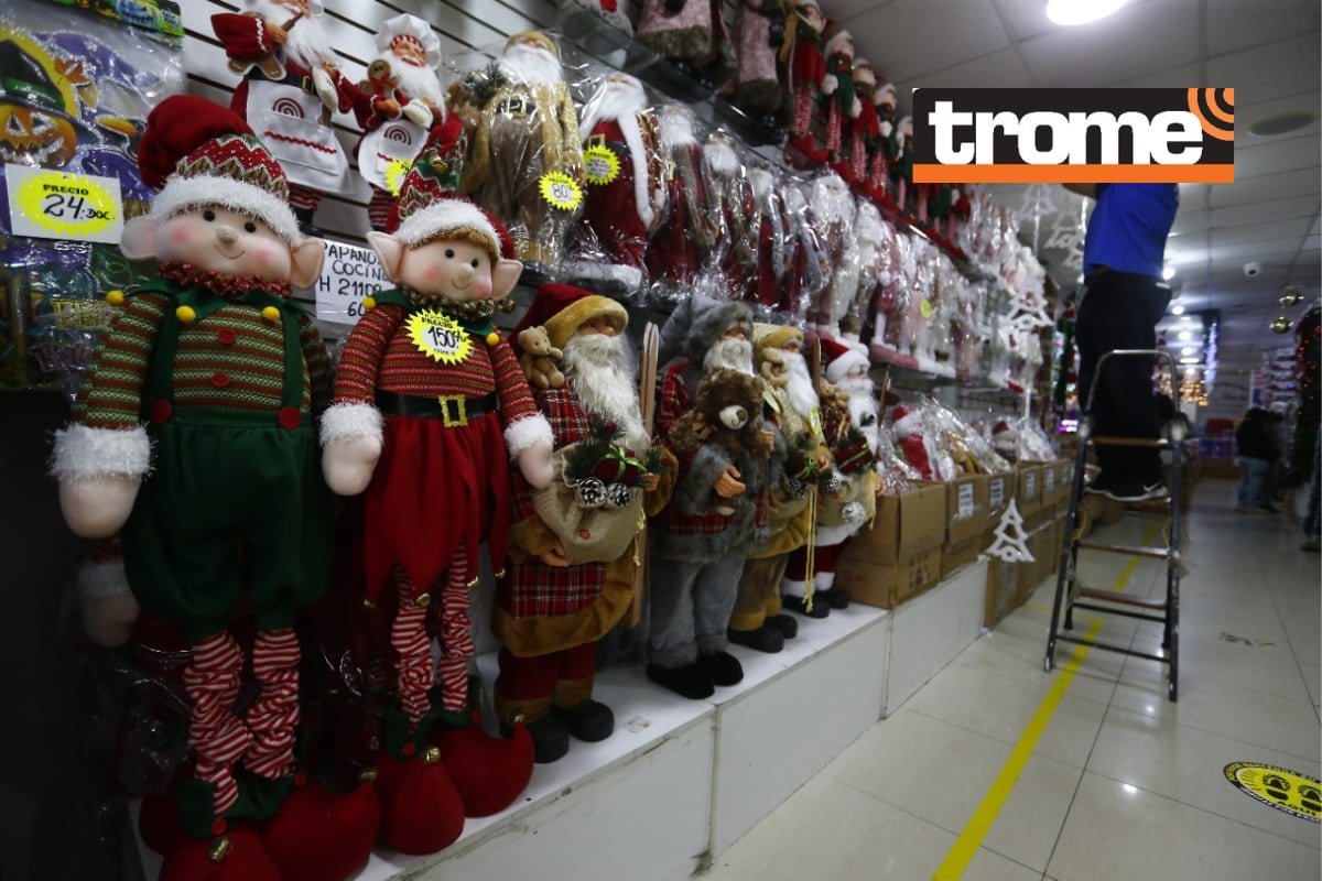 Comerciantes ofrecen diversos productos en el Mercado Central
